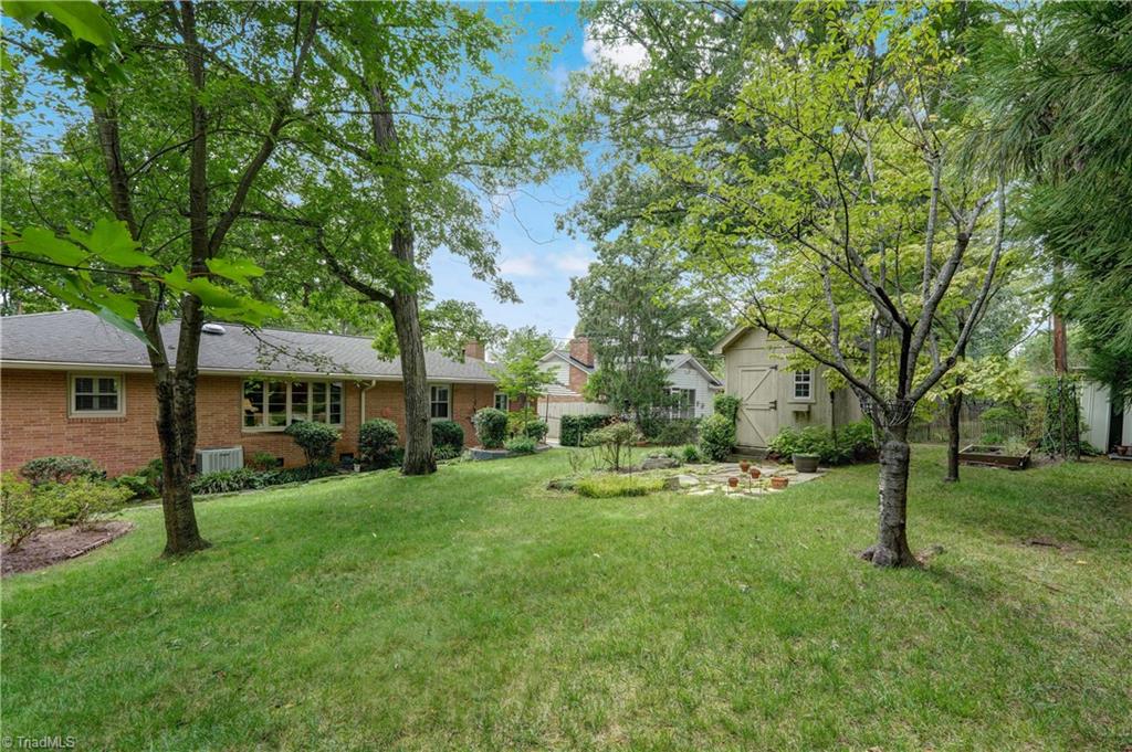 3018 Stratford Drive