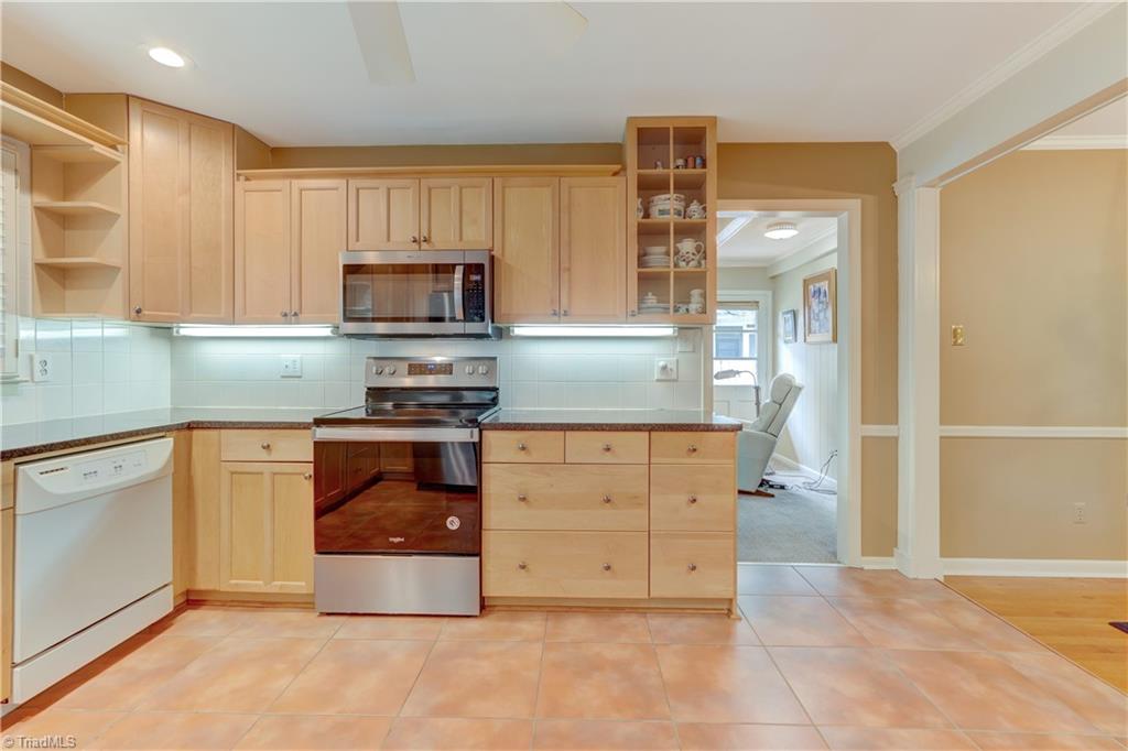 3018 Stratford Drive