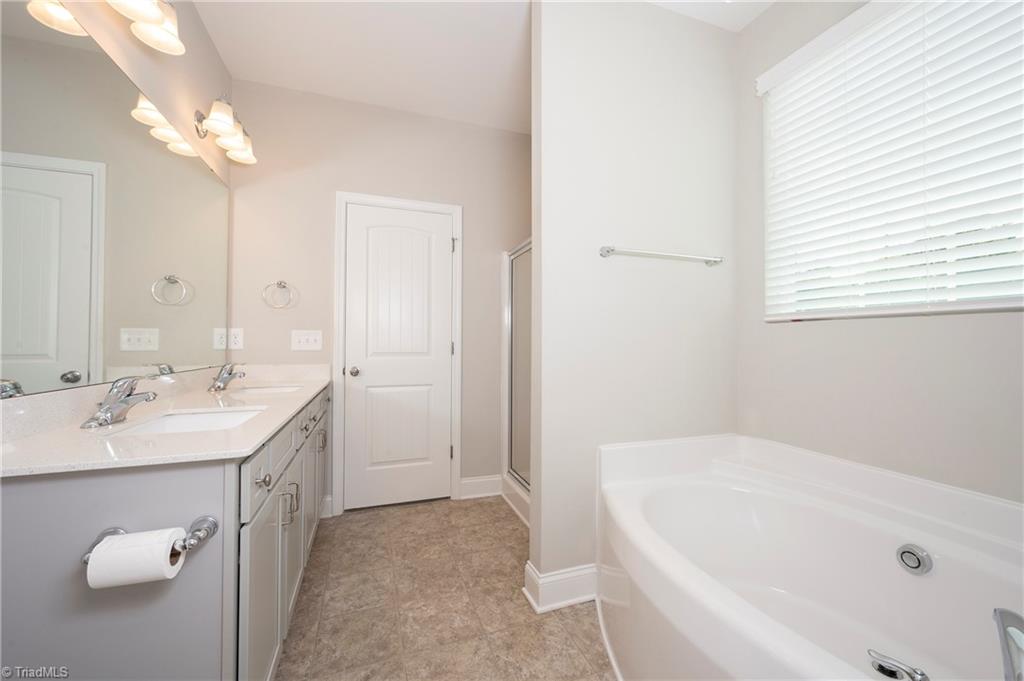 112 Saddlebrook Drive