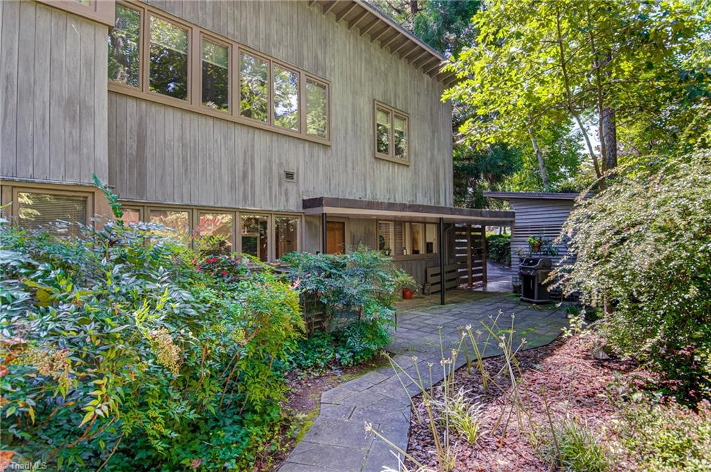 108 W Kemp Road