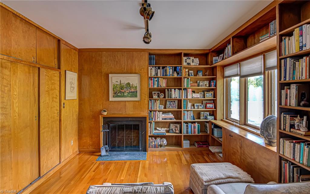 108 W Kemp Road