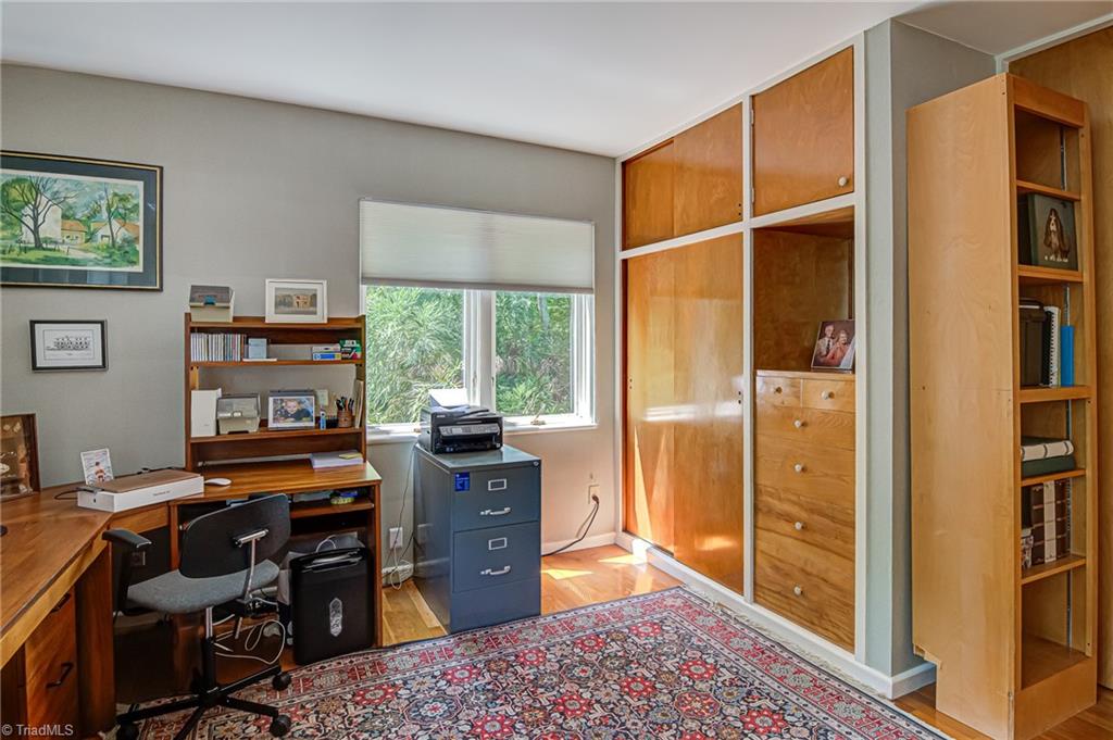 108 W Kemp Road