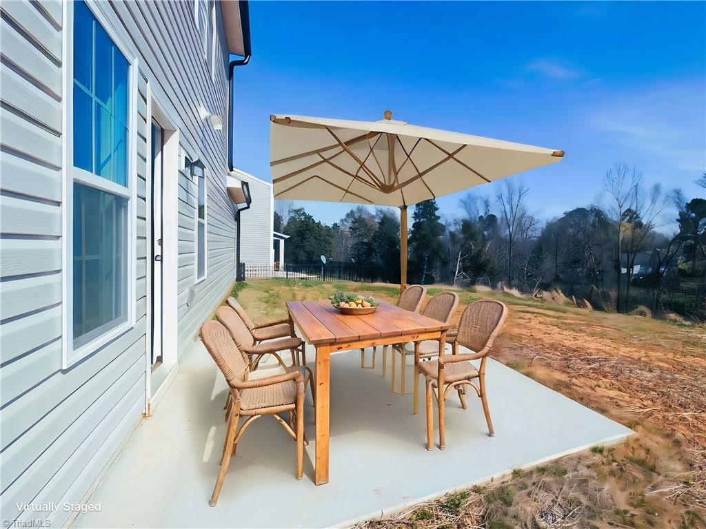 120 Waylon Court
