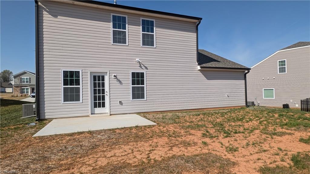 120 Waylon Court