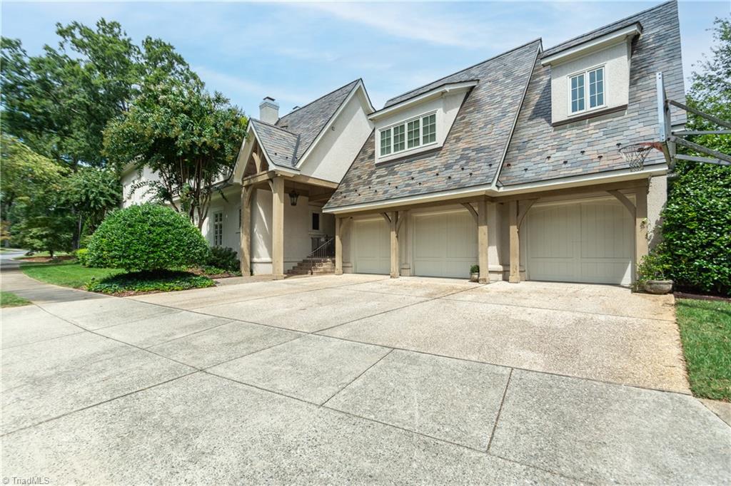 807 Sunset Drive