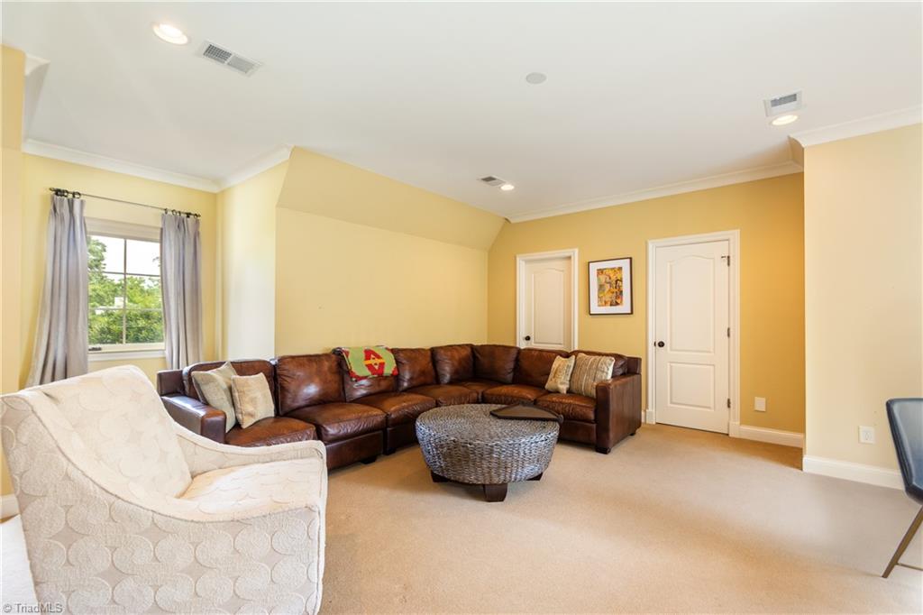 807 Sunset Drive