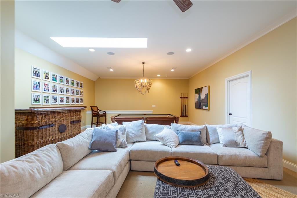 807 Sunset Drive