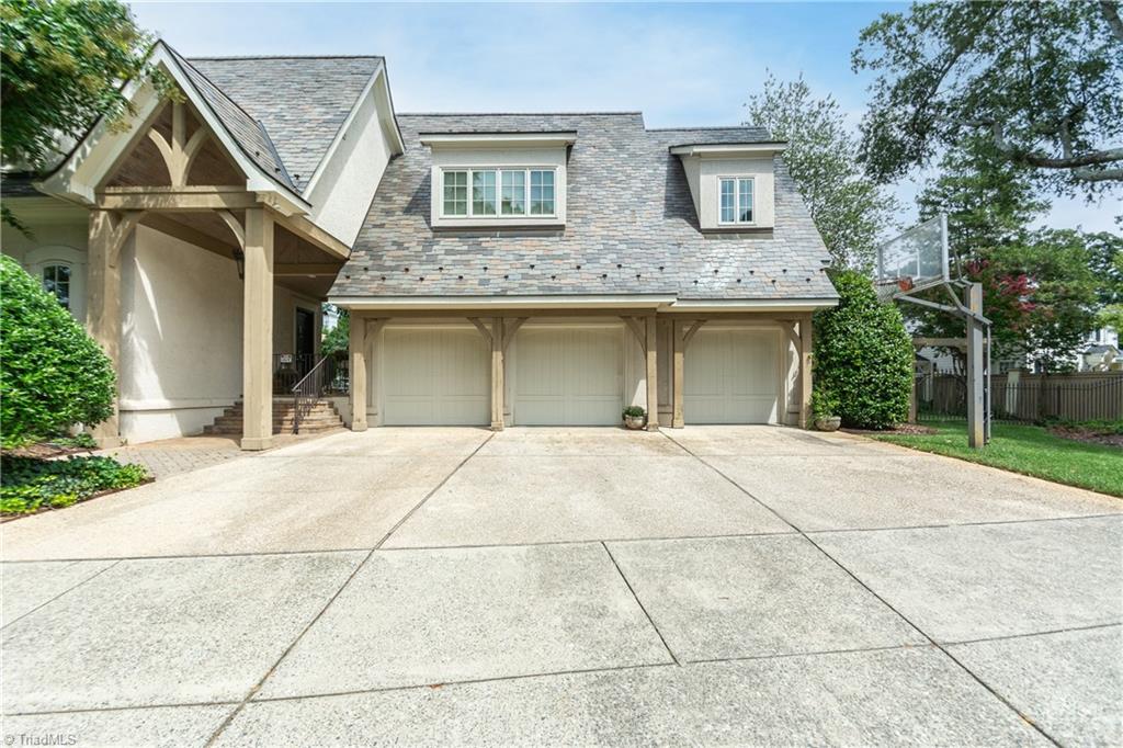 807 Sunset Drive