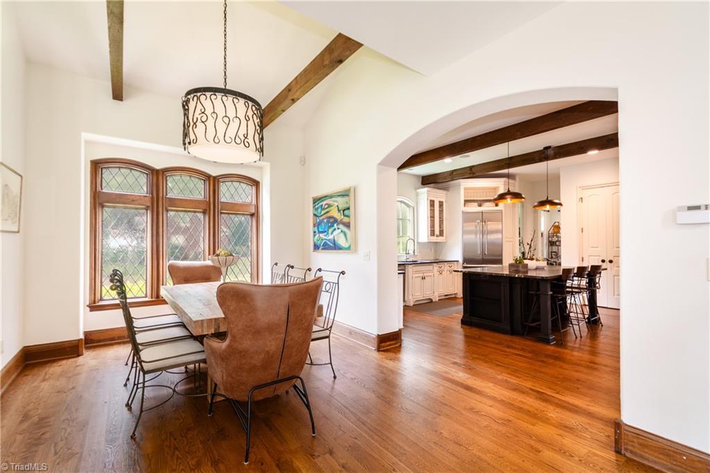 807 Sunset Drive