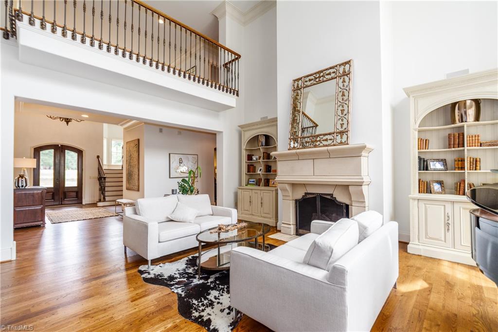 807 Sunset Drive