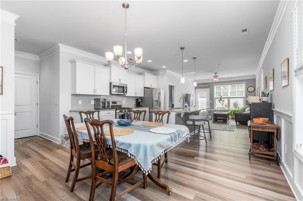2 Finley Ridge Way