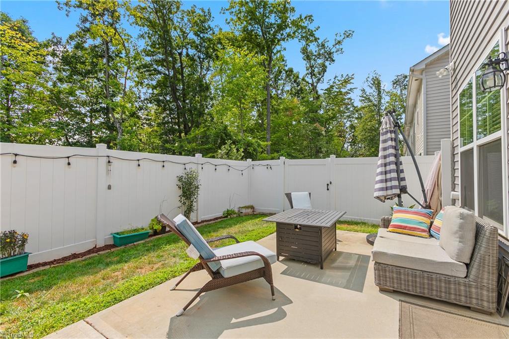 2 Finley Ridge Way