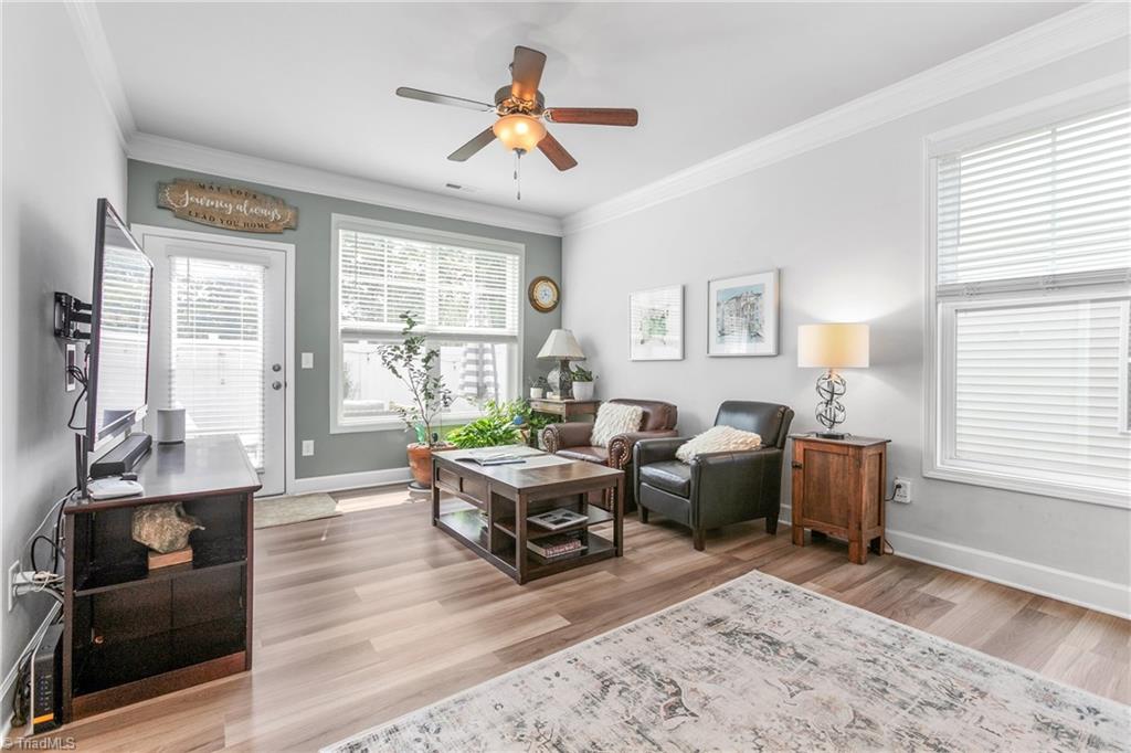 2 Finley Ridge Way