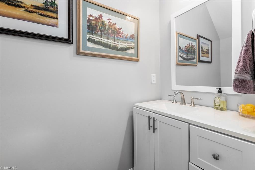 2 Finley Ridge Way