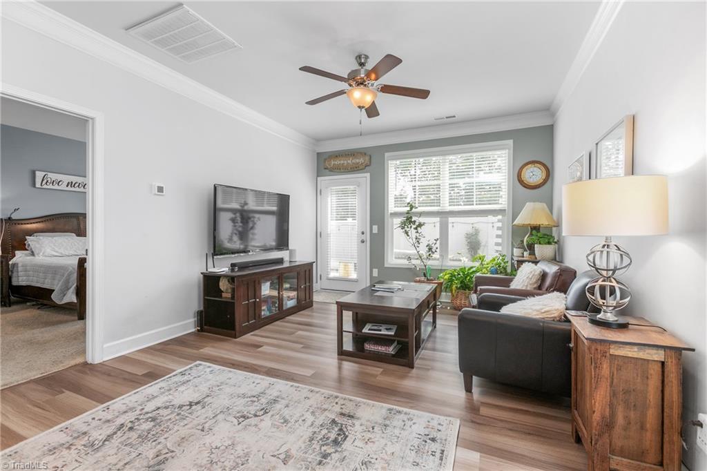 2 Finley Ridge Way