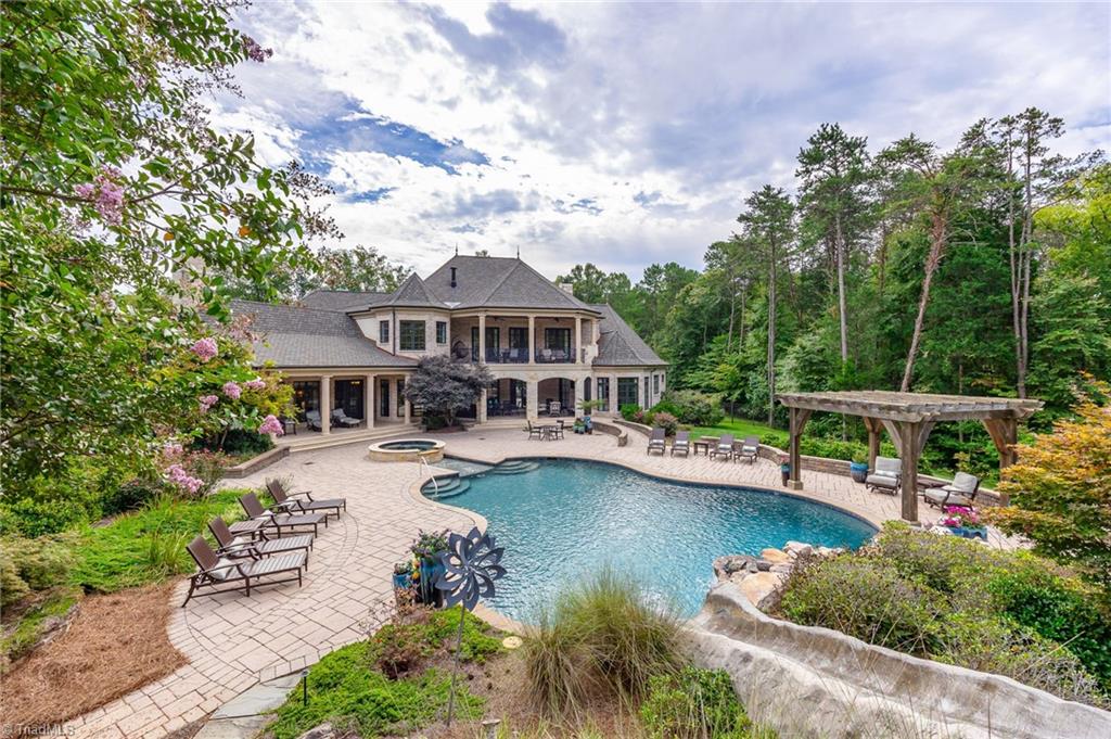 108 Nanzetta Way