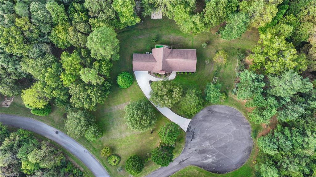 1002 Curtis Lane