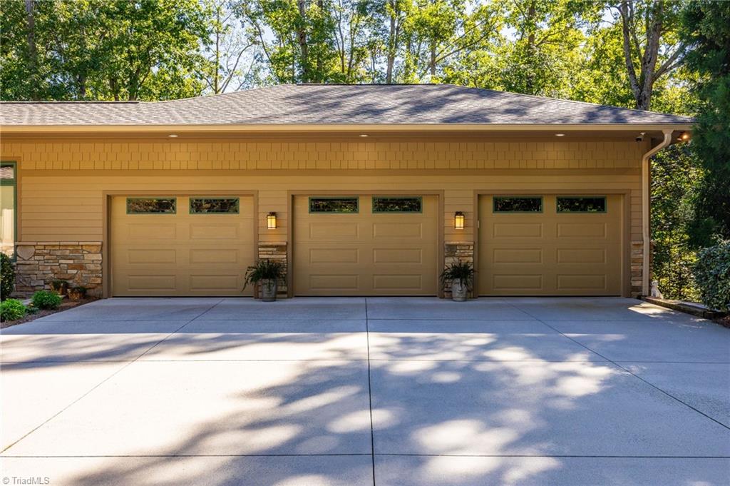 140 Newcomb Lane