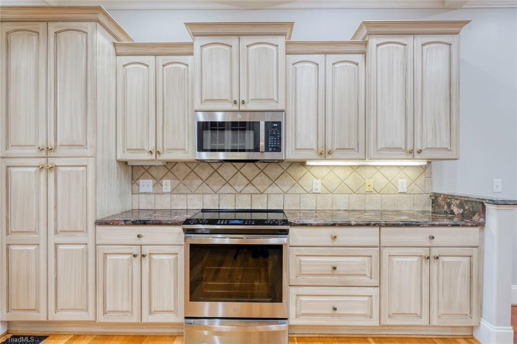 549 Doe Run Drive