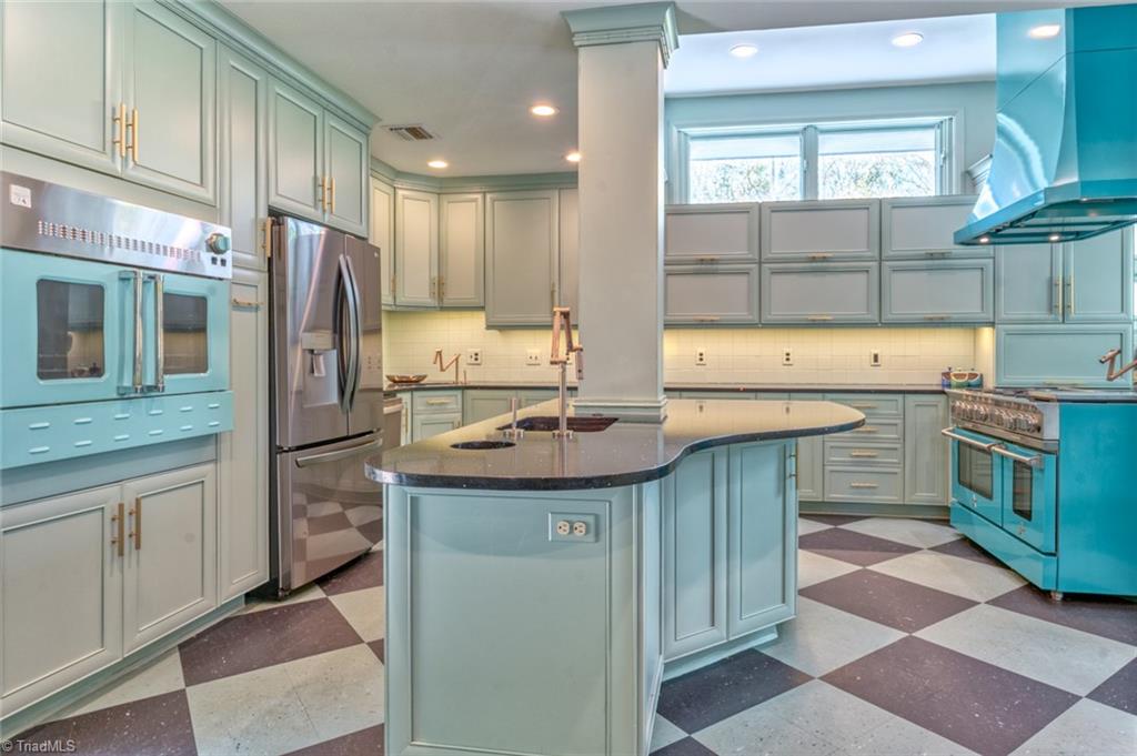 2850 Galsworthy Drive, Winston-Salem