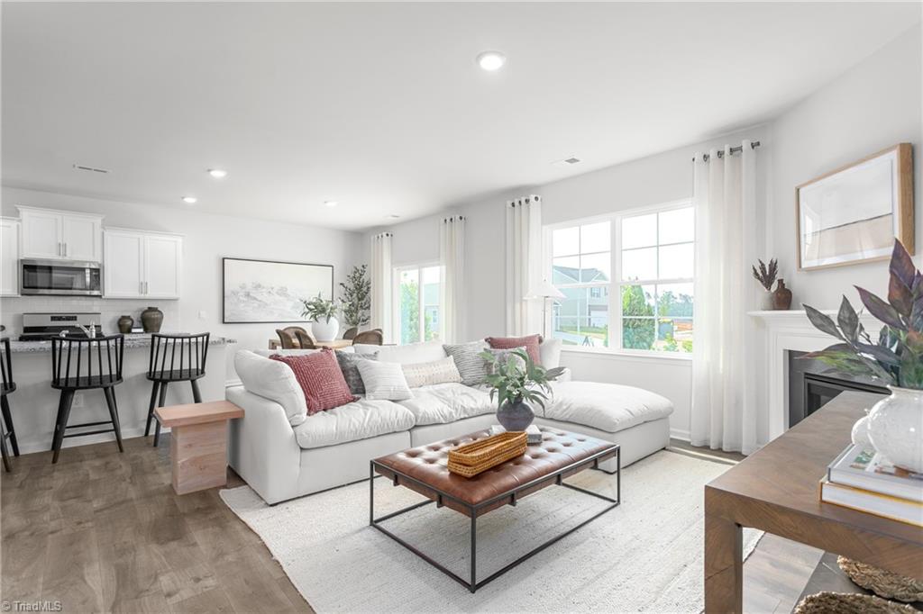 3125 Middle Creek Lane