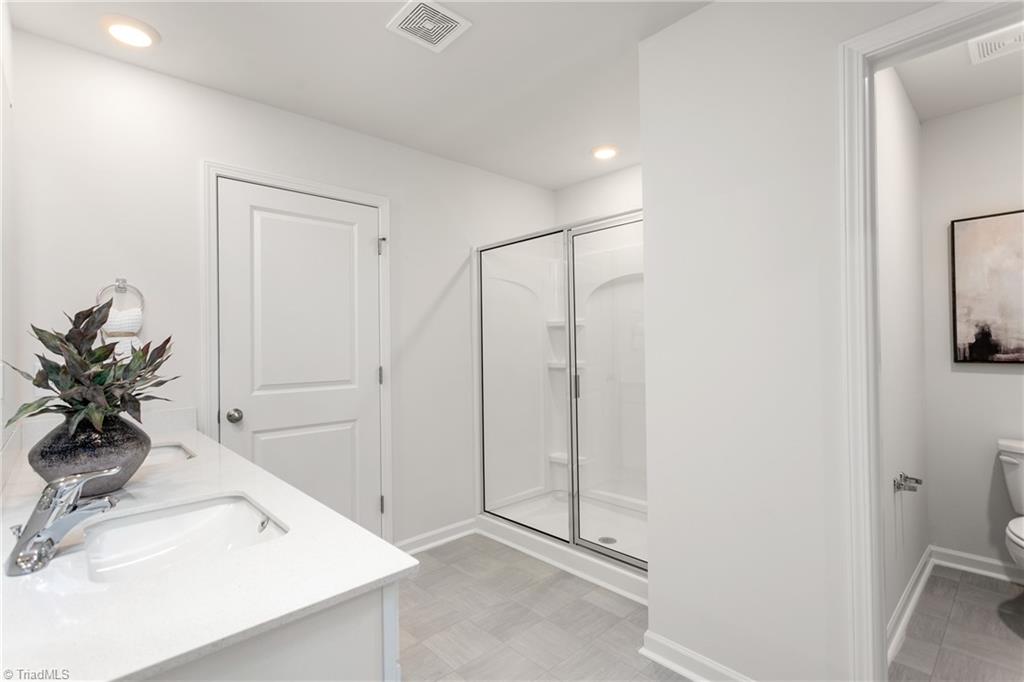 3125 Middle Creek Lane