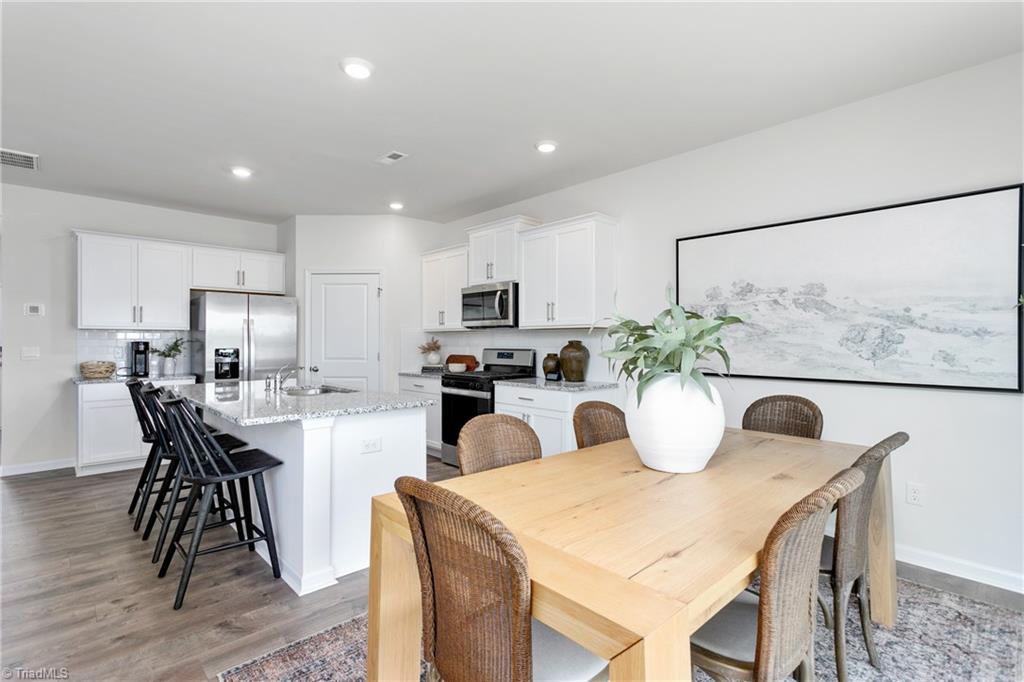 3125 Middle Creek Lane