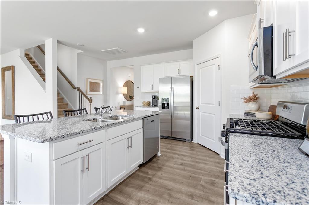 3125 Middle Creek Lane
