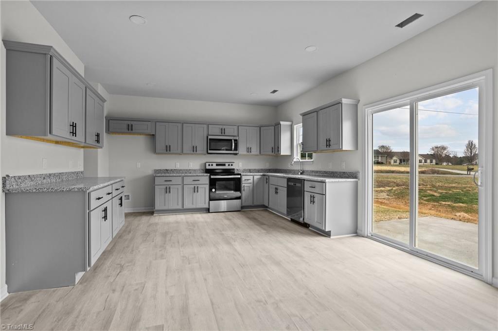 2468 Griffith Road, Winston-Salem