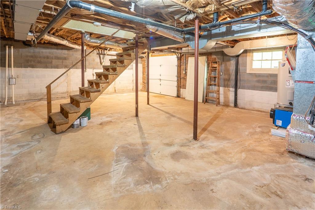 502 Old Hollow Road