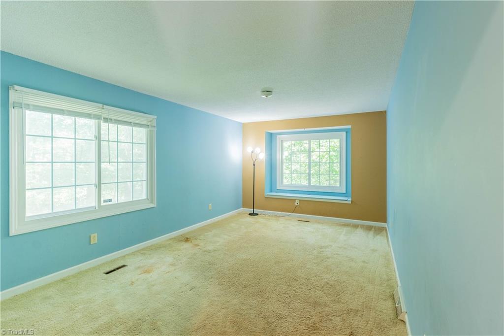 502 Old Hollow Road