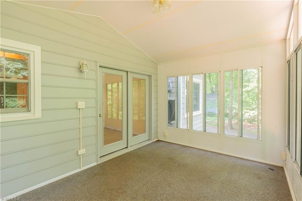 502 Old Hollow Road