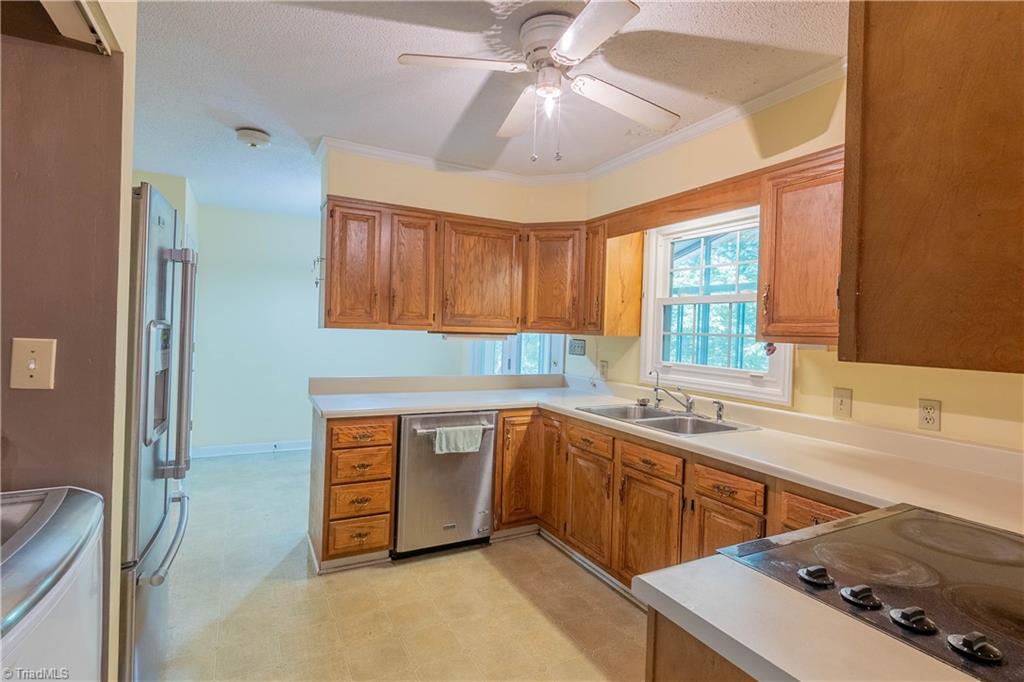 502 Old Hollow Road