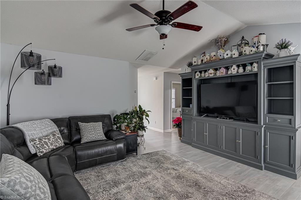 220 Pitcher Court, Winston-Salem