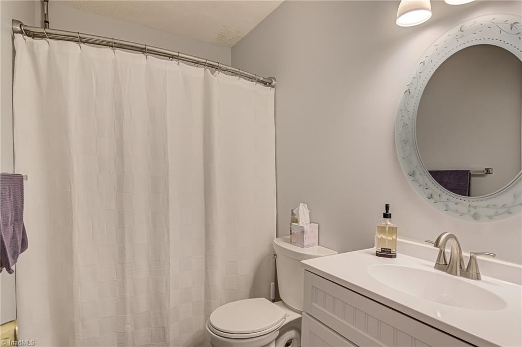 220 Pitcher Court, Winston-Salem