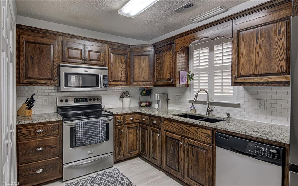 220 Pitcher Court, Winston-Salem