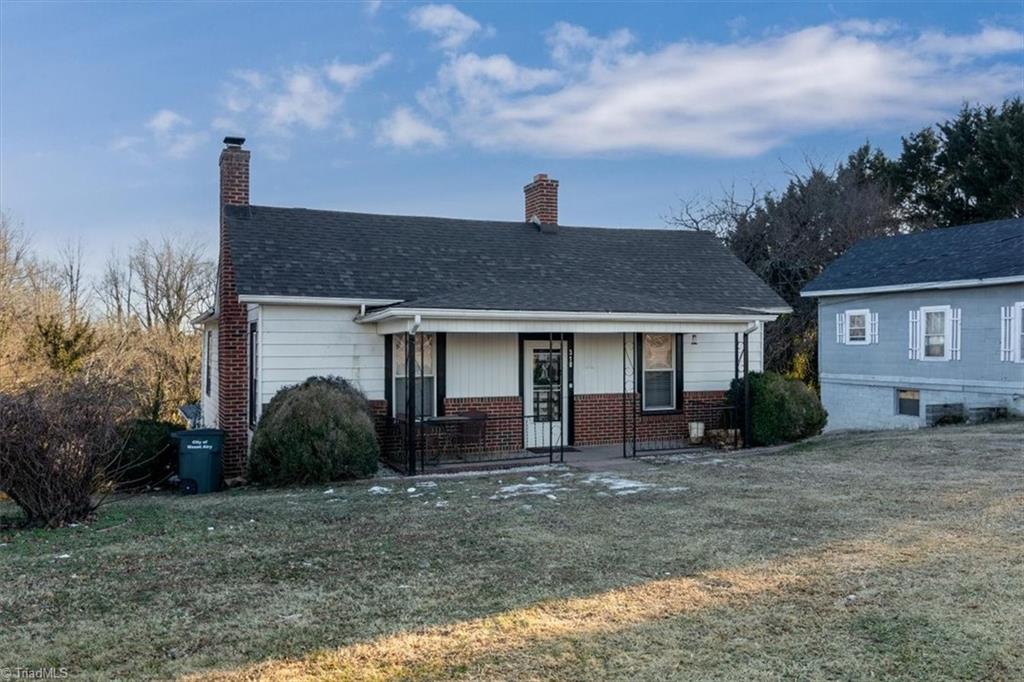 318 E Independence Boulevard