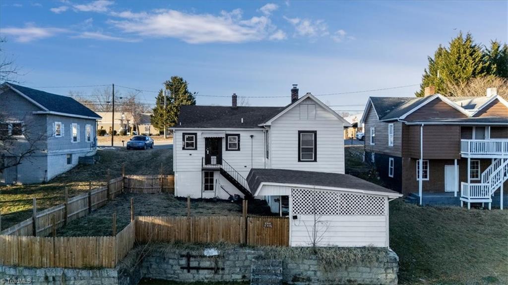 318 E Independence Boulevard