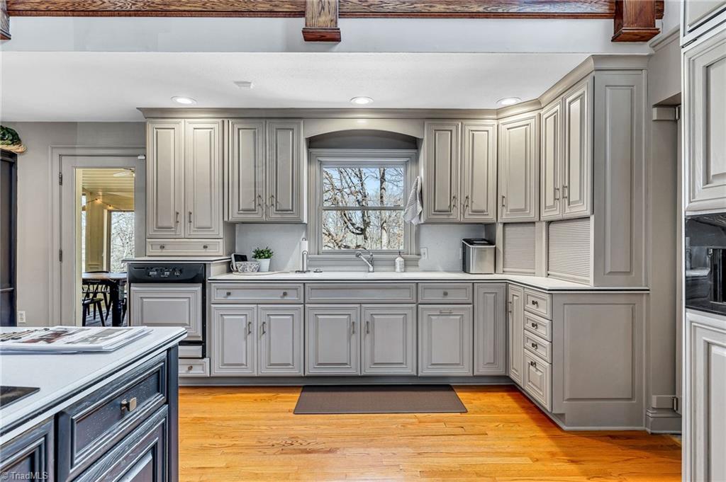 1596 Yelton Lane, Winston-Salem