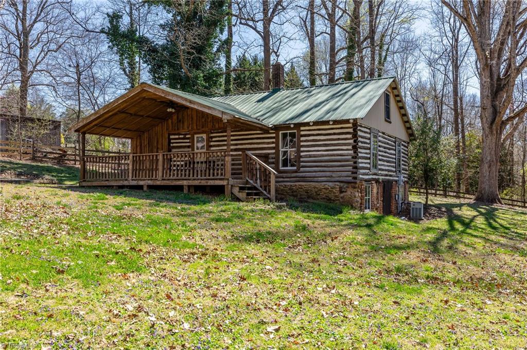 1596 Yelton Lane, Winston-Salem
