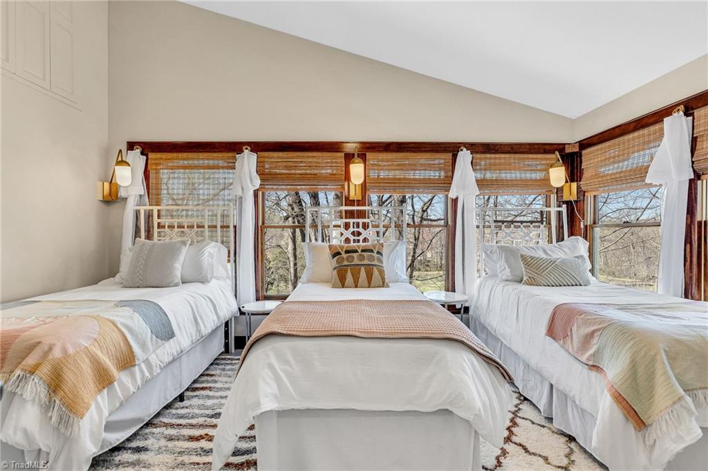 1596 Yelton Lane, Winston-Salem