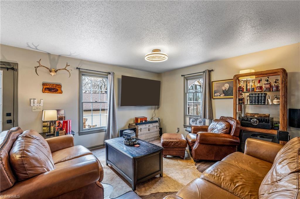 1596 Yelton Lane, Winston-Salem