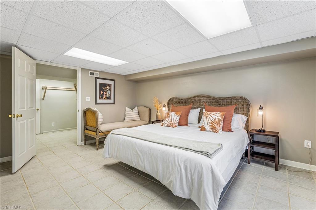 1596 Yelton Lane, Winston-Salem