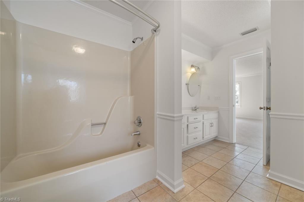 4205 Allistair Road, Winston-Salem