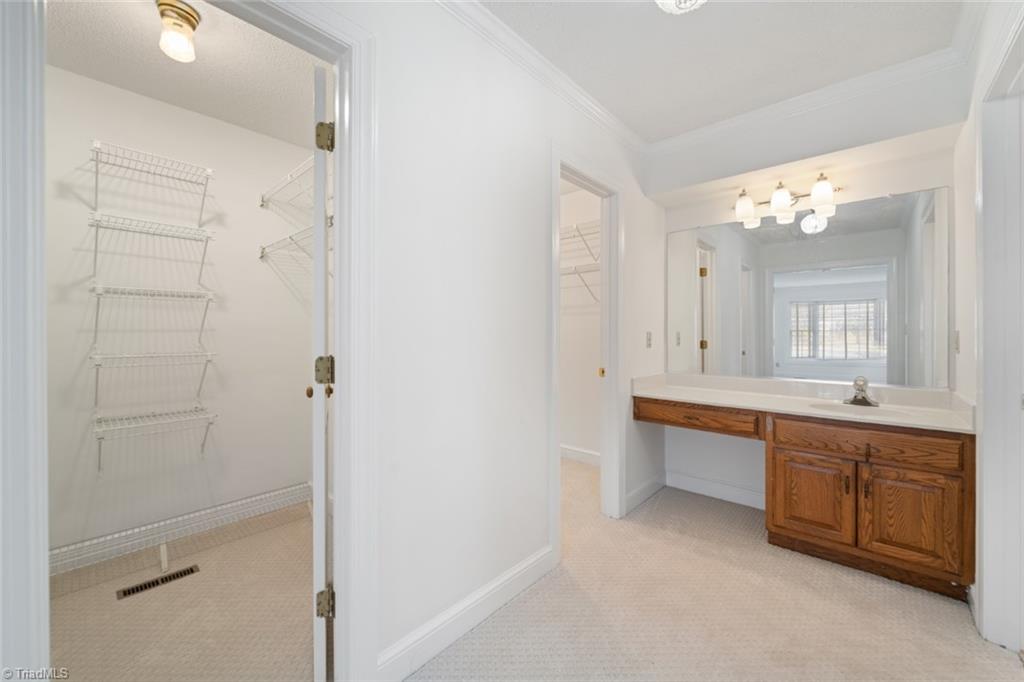 4205 Allistair Road, Winston-Salem
