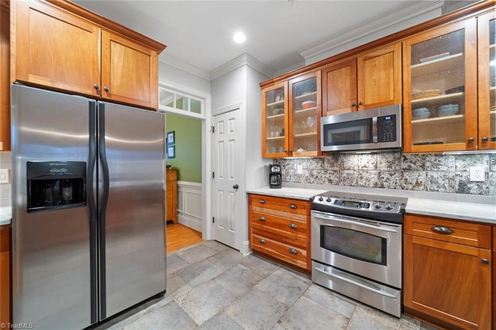 2850 Chestnut Ridge Drive, Winston-Salem