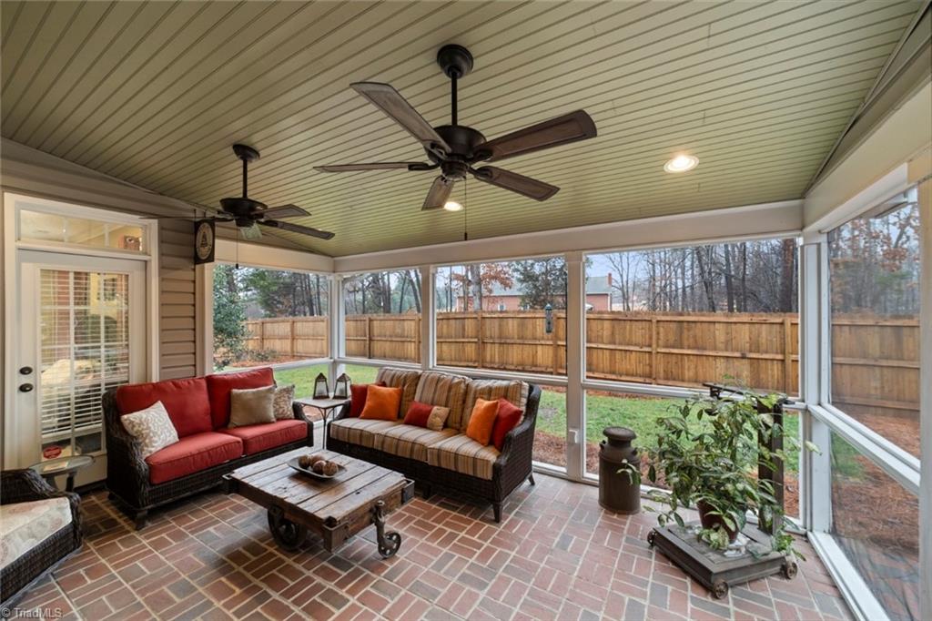 2850 Chestnut Ridge Drive, Winston-Salem