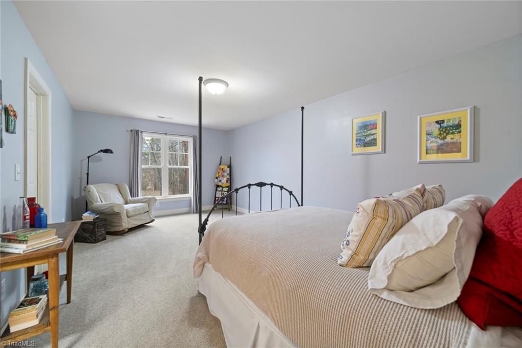 2850 Chestnut Ridge Drive, Winston-Salem