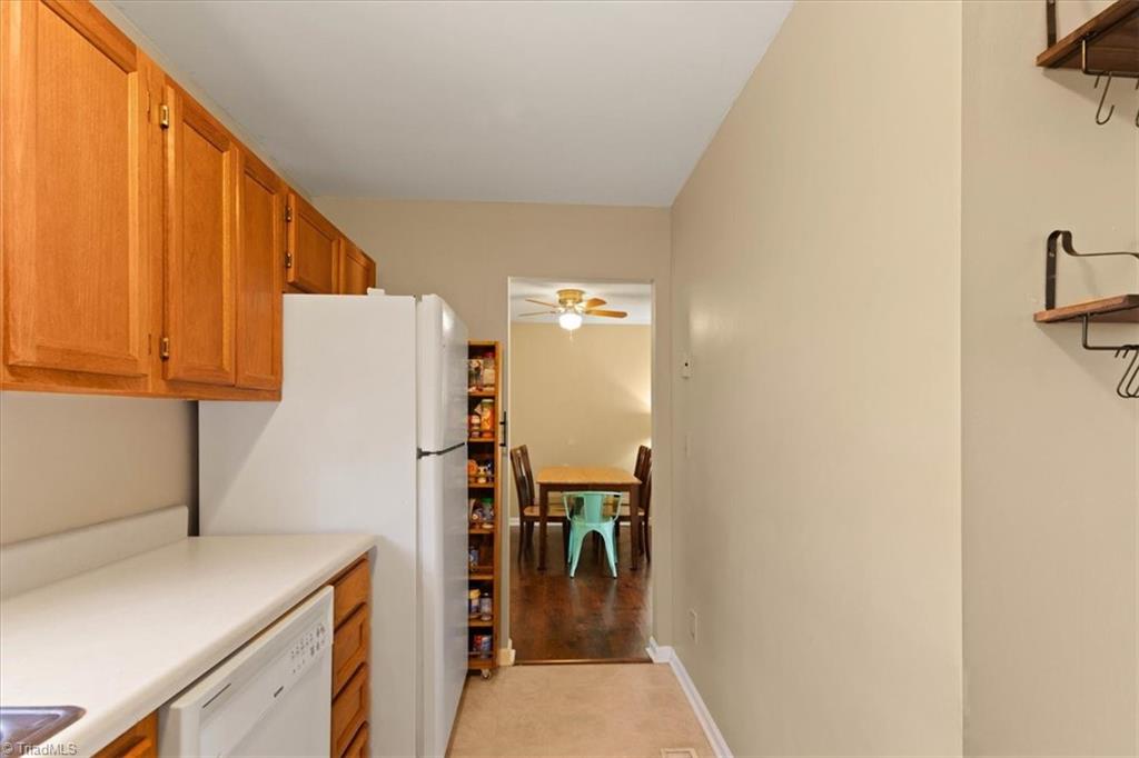 408 Kettle Court, Winston-Salem