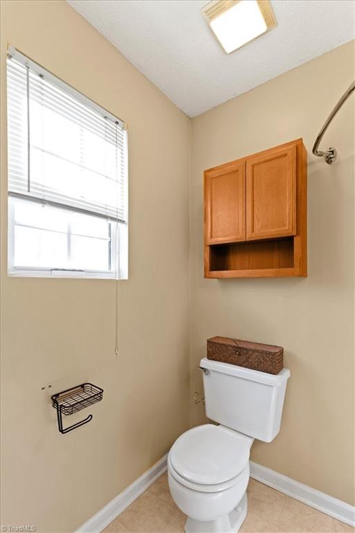 408 Kettle Court, Winston-Salem
